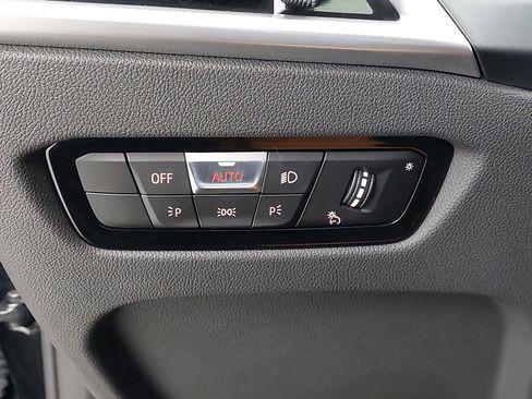 Used 2025 BMW 230i 230i w/ M Sport Package image 25