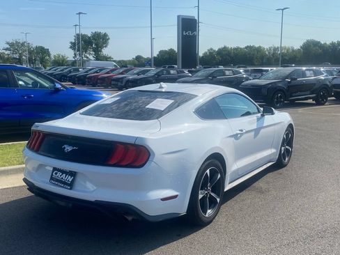 Used 2020 Ford Mustang Coupe RWD image 7