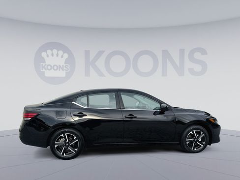 Used 2025 Nissan Sentra SV FWD image 8