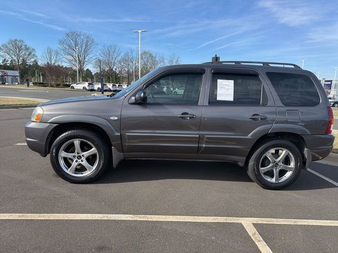 Used 2004 MAZDA Tribute LX w/ Premium Audio Pkg image 11