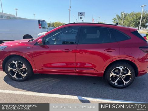 Used 2023 Ford Escape ST-Line Select w/ Tech Pack #2 AWD/4WD image 9