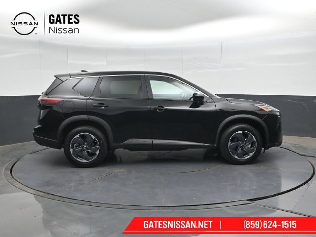 Used 2026 Nissan Rogue SV FWD image 3