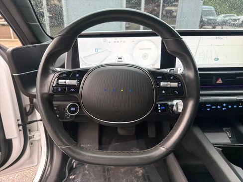 Used 2023 Hyundai Ioniq 6 SEL RWD image 14