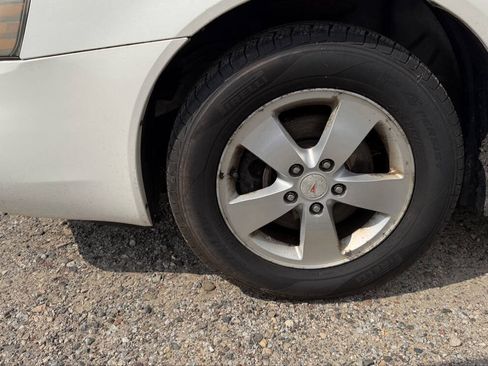 Used 2008 Pontiac Grand Prix w/ Preferred Package FWD image 11
