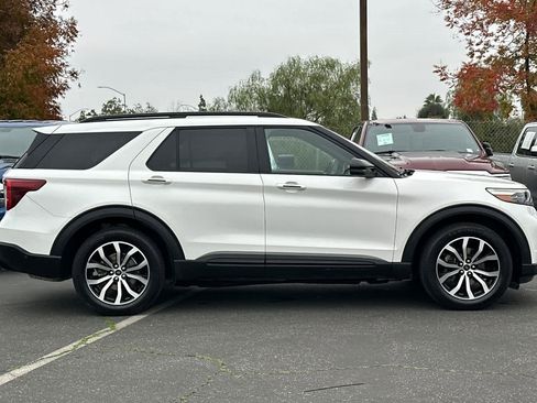 Used 2020 Ford Explorer ST w/ Premium Technology Package image 8