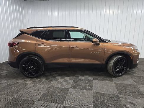 Used 2023 Chevrolet Blazer LT w/ Convenience Package AWD/4WD image 2