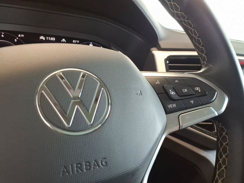 Used 2023 Volkswagen Atlas SE w/ Panoramic Sunroof Package AWD/4WD image 24