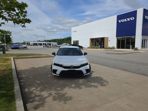Used 2022 Honda Civic Sport image 3