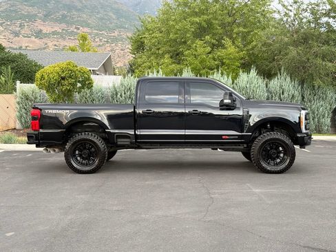 Used 2023 Ford F350 Lariat w/ Lariat Ultimate Package AWD/4WD image 8