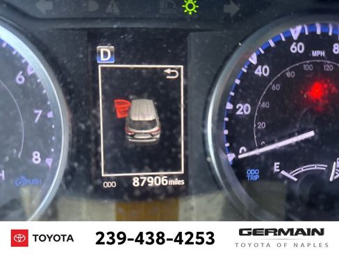 Used 2019 Toyota Highlander LE image 20