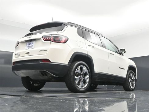 Used 2020 Jeep Compass Limited AWD/4WD image 33