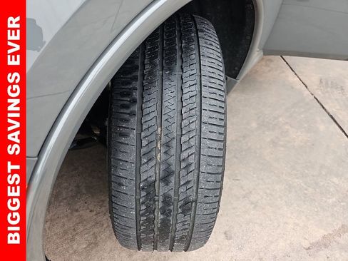 Used 2024 Dodge Durango GT image 37