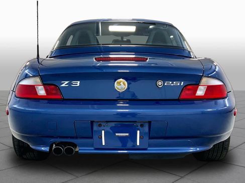Used 2002 BMW Z3 2.5i RWD image 4