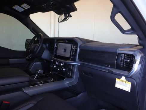 New 2025 Ford F150 Lariat w/ Equipment Group 502A High image 38