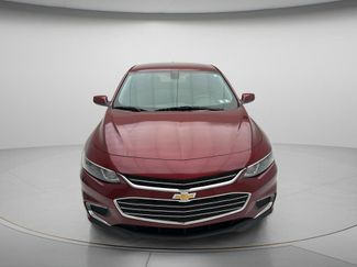 Used 2018 Chevrolet Malibu LT FWD video 2