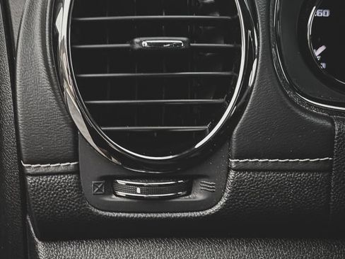Used 2014 Buick Enclave Leather FWD image 7