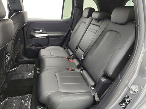Used 2022 Mercedes-Benz GLB 250 image 15