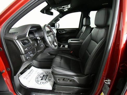 Used 2024 Chevrolet Tahoe RST w/ Luxury Package image 5