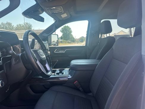 Used 2025 GMC Sierra 3500 SLE w/ SLE Convenience Package AWD/4WD image 7