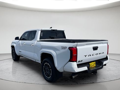 Certified 2024 Toyota Tacoma TRD Sport w/ TRD Sport Premium Package AWD/4WD image 5