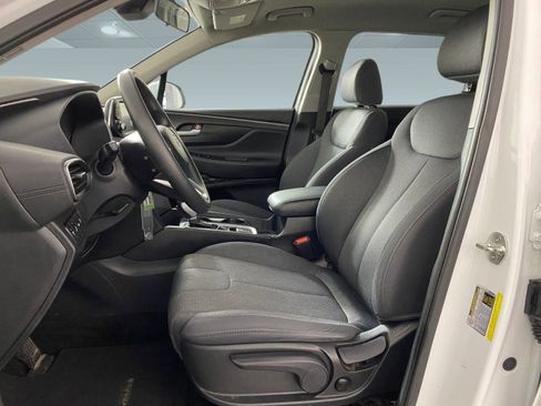 Used 2019 Hyundai Santa Fe SE image 4