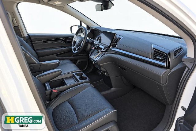 Used 2023 Honda Odyssey Elite image 11
