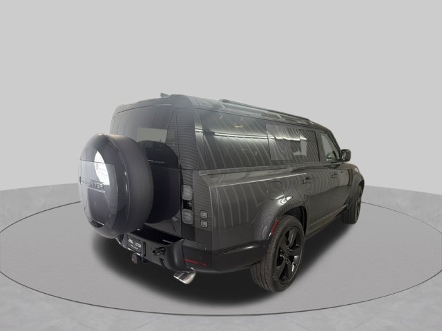New 2026 Land Rover Defender 130 V8 AWD/4WD image 4