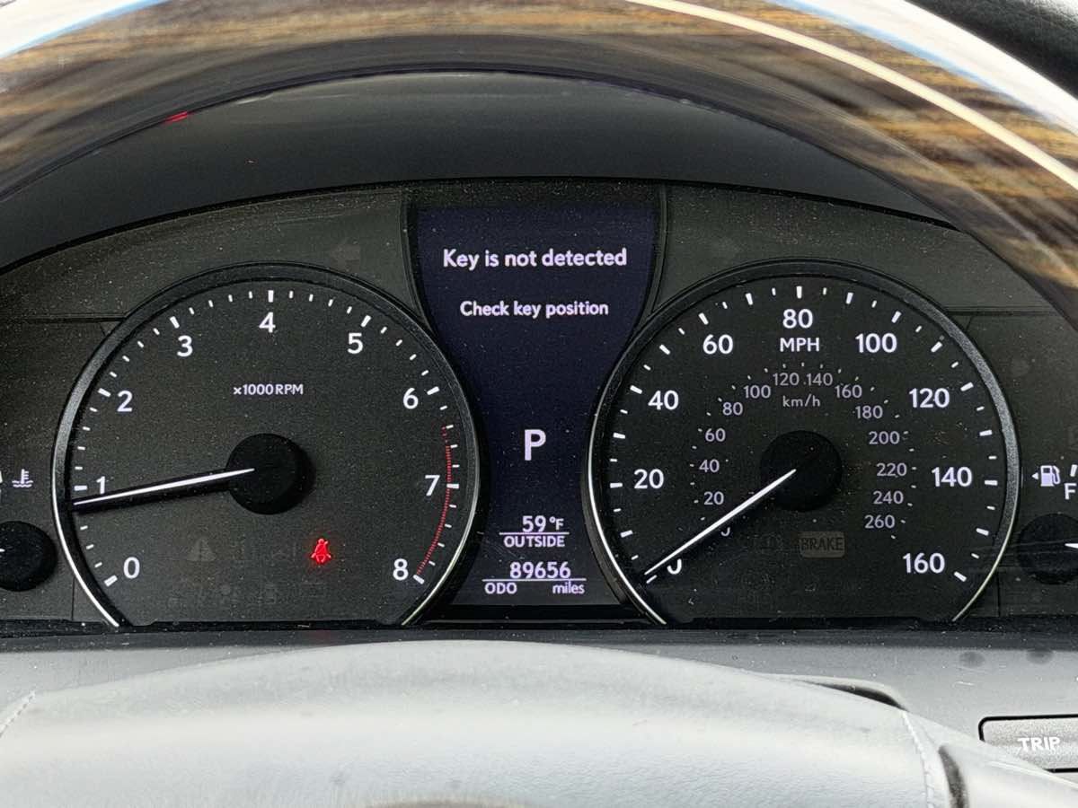 Used 2014 Lexus LS 460 w/ Comfort Package RWD image 21