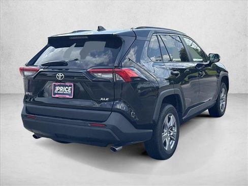 Certified 2025 Toyota RAV4 XLE FWD image 5