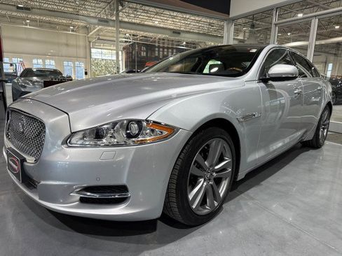 Used 2013 Jaguar XJ AWD image 25