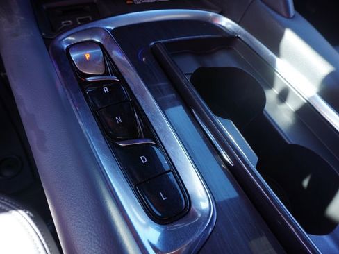 Certified 2022 Buick Enclave Premium w/ Surround and Sites Package image 19