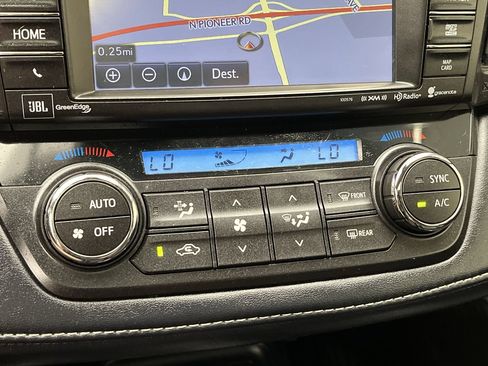 Used 2018 Toyota RAV4 Limited w/ Advanced Technology Package AWD/4WD image 22