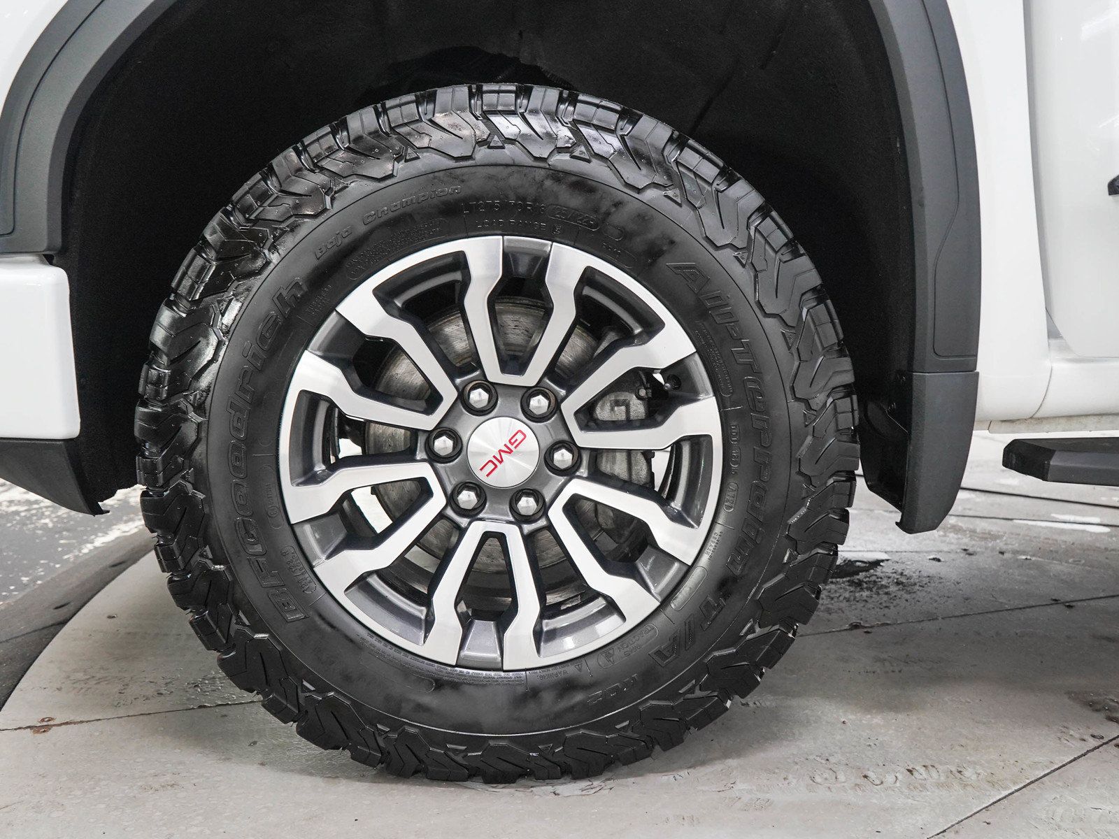 Used 2021 GMC Sierra 1500 AT4 w/ AT4 Preferred Package AWD/4WD image 31