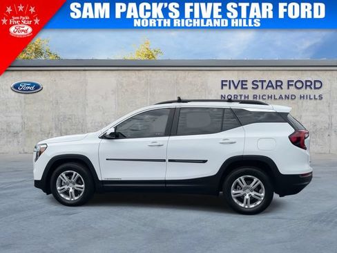 Used 2022 GMC Terrain SLE w/ Driver Convenience Package FWD image 6