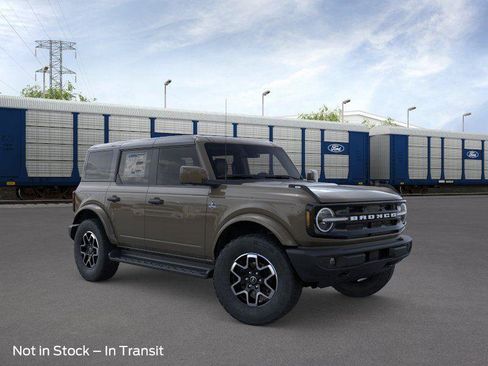 New 2026 Ford Bronco Outer Banks image 7