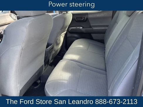 Used 2020 Toyota Tacoma SR5 RWD image 12