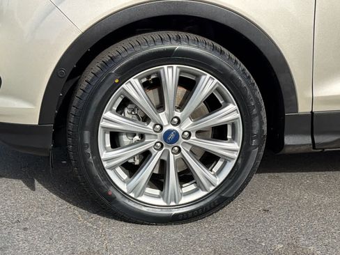 Used 2018 Ford Escape Titanium w/ Ford Safe & Smart Package AWD/4WD image 9