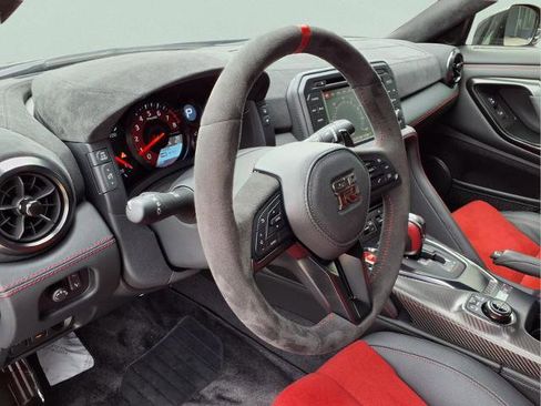 Certified 2024 Nissan GT-R NISMO w/ NISMO Appearance Package image 18