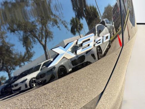 Used 2025 BMW X3 xDrive30i w/ Convenience Package image 11