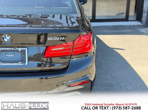 Used 2018 BMW 530i xDrive w/ M Sport Package image 22