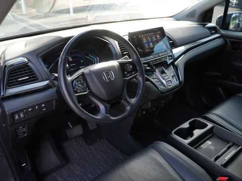 Used 2024 Honda Odyssey Elite image 15