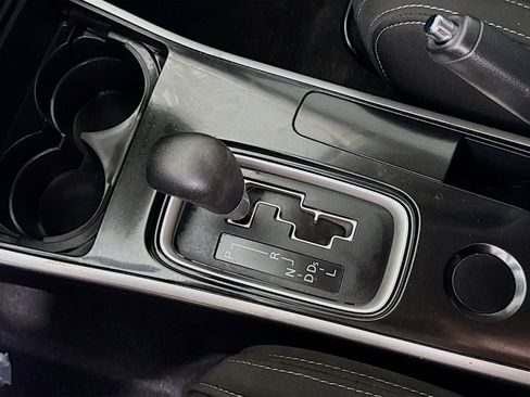 Used 2018 Mitsubishi Outlander ES FWD image 20