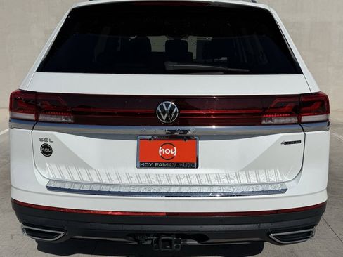 Used 2024 Volkswagen Atlas SEL image 4