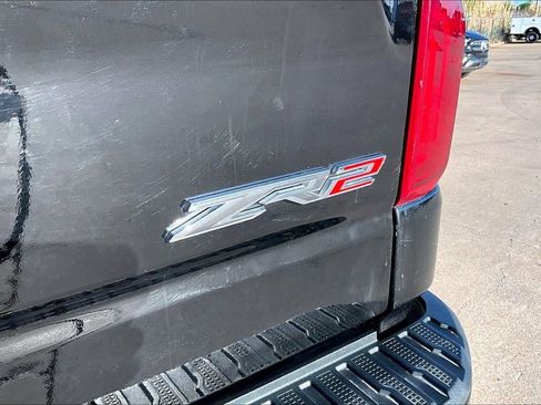 Used 2022 Chevrolet Silverado 1500 ZR2 image 40