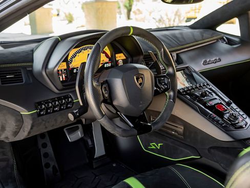 Used 2017 Lamborghini Aventador LP 750-4 Superveloce image 17