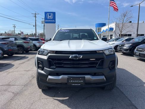 Used 2024 Chevrolet Colorado Trail Boss w/ Advanced Trailering Package AWD/4WD image 8