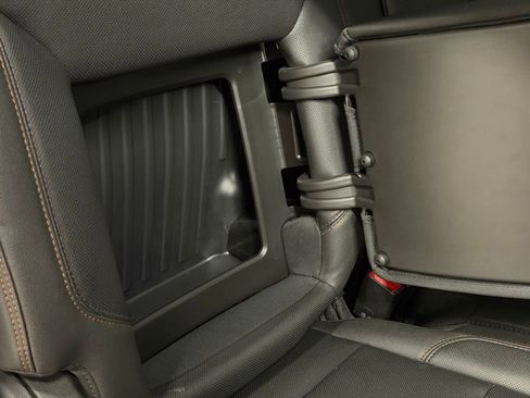 Certified 2023 GMC Sierra 1500 AT4 image 37