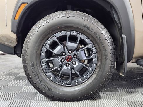 Used 2024 Nissan Frontier PRO-4X w/ Pro Premium Package AWD/4WD image 22