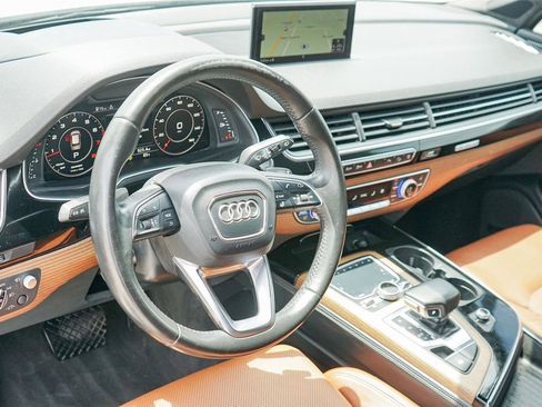 Used 2017 Audi Q7 3.0T Prestige w/ Prestige Package AWD/4WD image 8