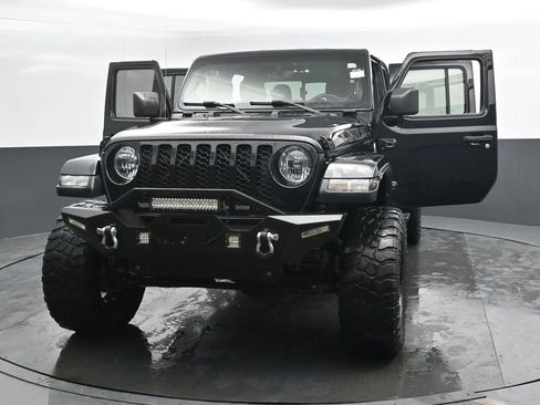 Used 2021 Jeep Gladiator Sport image 49